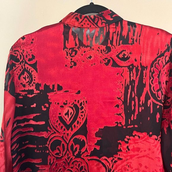 Chico's Design Sz 1 Red Black Floral Silk Top button Front Long Sleeve Split Hem - Picture 3 of 16